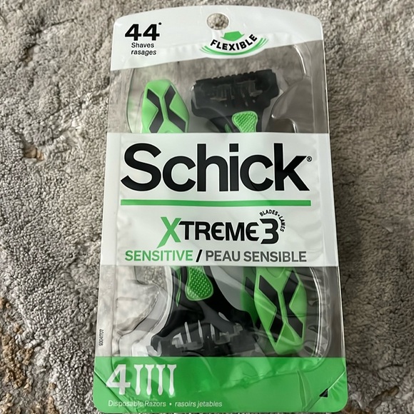 schick Other - NWT Schick Xtreme 3 Sensitive Disposable Razors